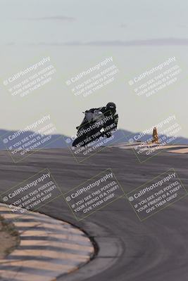 media/Sep-21-2025-Race Pace (Sun) [[98bf33ef95]]/Non Verified/1-Turns 9 and 10 (8am)/